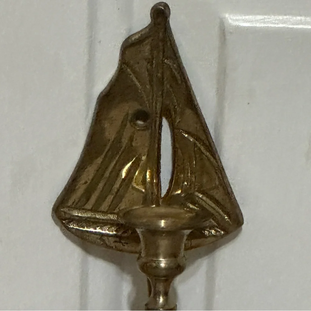 Brass Sailboat Candle Stick Holders Nautical Cottage Home Decor Wall Mounted Pr.